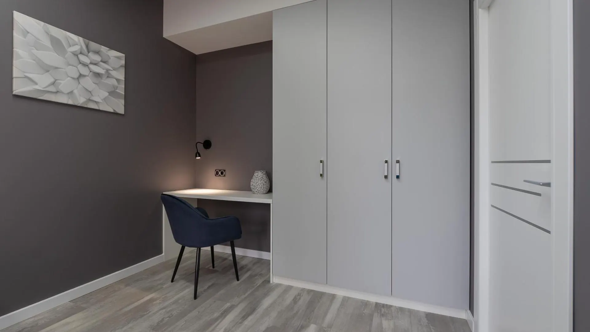 Luxury Apartments Arena Guliver Kyiv 0*,